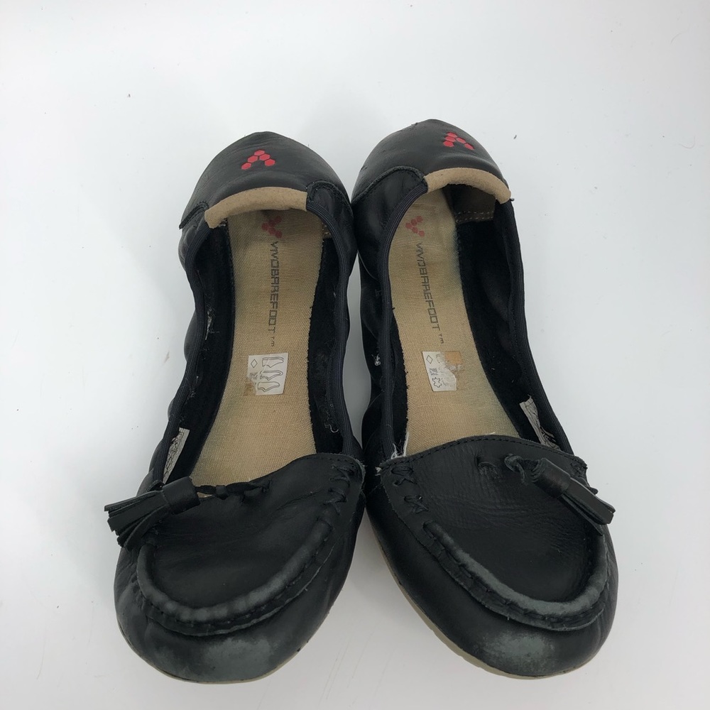 Vivo barefoot black leather tassel slip-ons